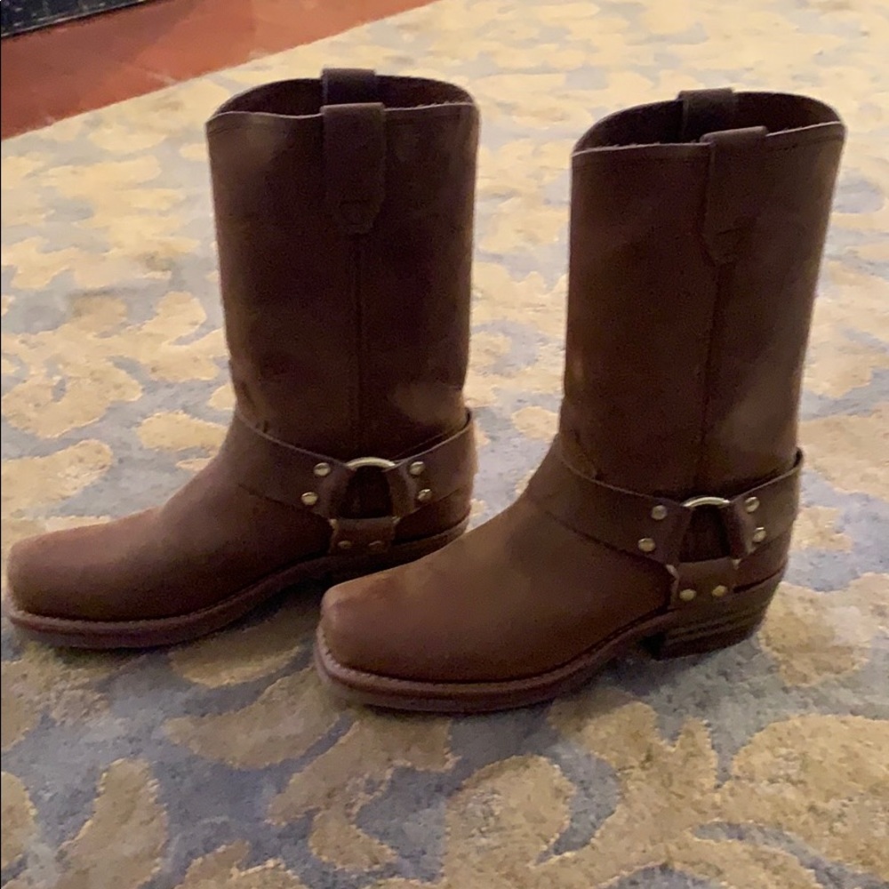 Dingo Boots!
